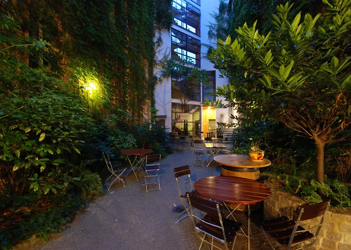 Otel Arte Luise - Self-check In Berlin