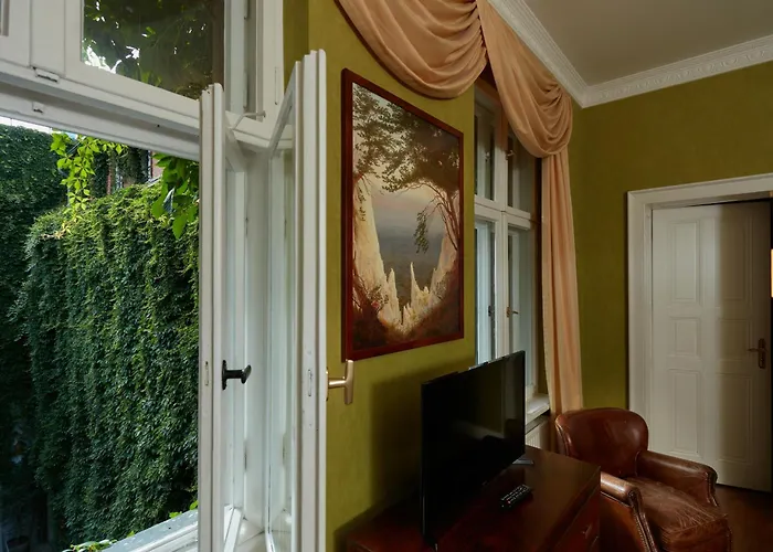 Arte Luise - Self-check In Berlin